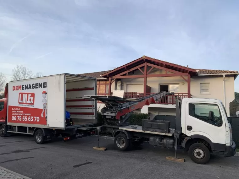 Location de monte-meubles pour déménagement, Bayonne, LMEX